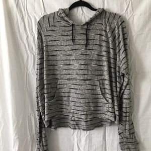 Cropped stripped hoodie
